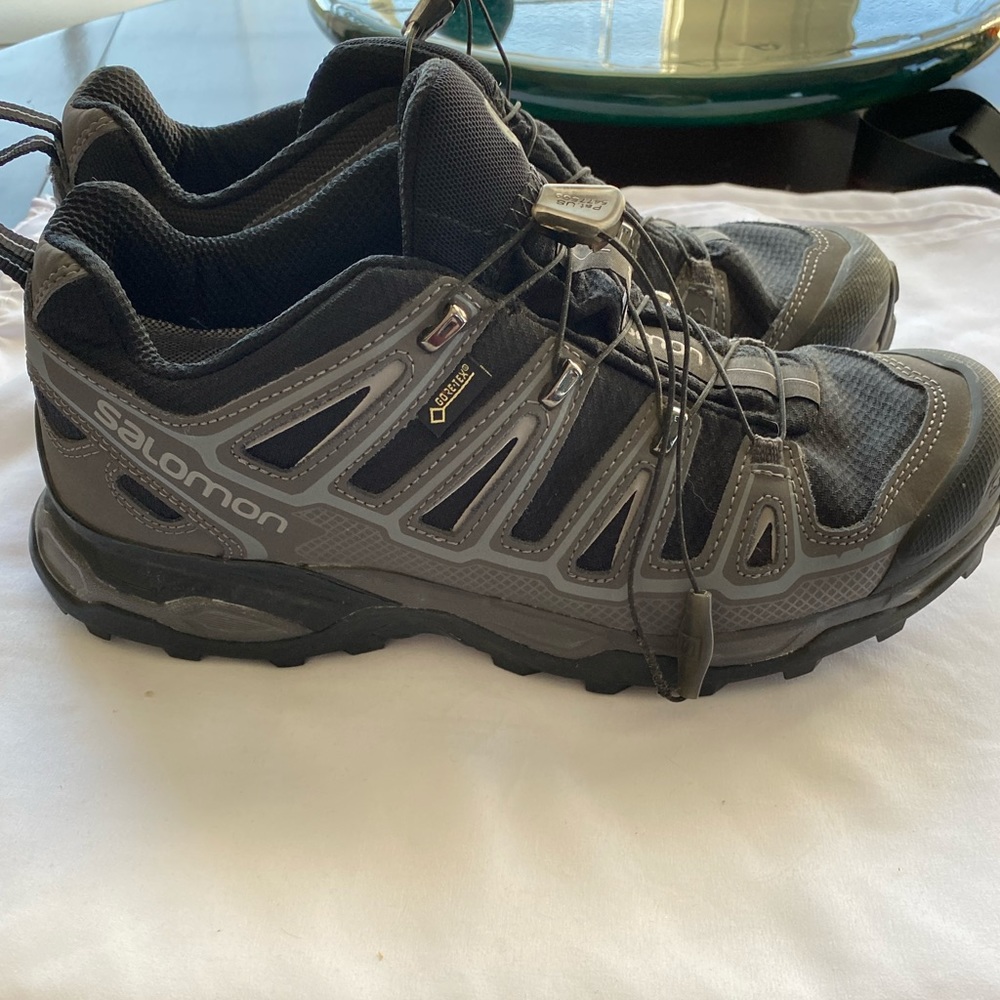 Salomon X-Ultra Black and Gray Athletic Shoes